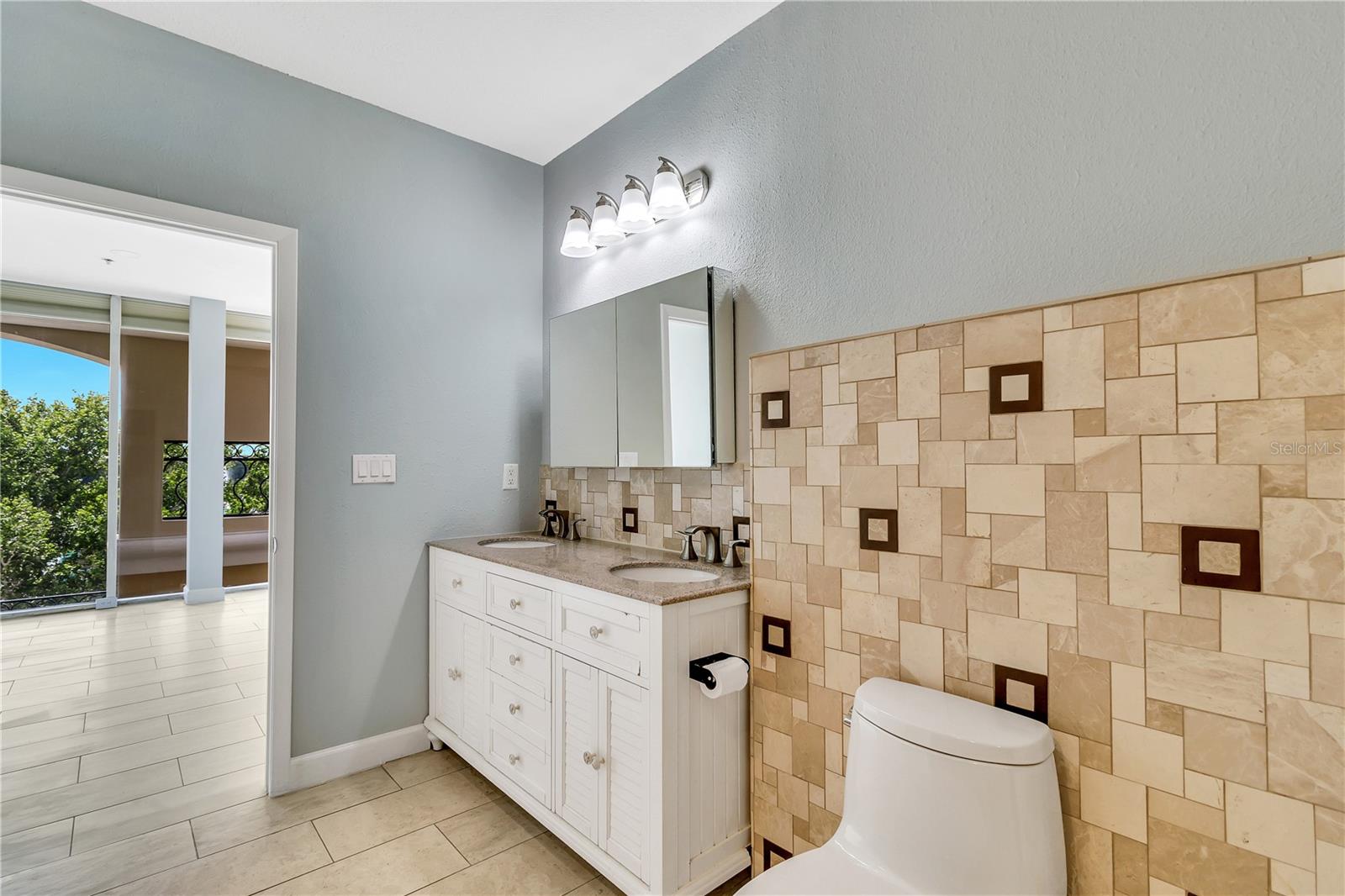 Image 16 of 33 For 151 Washington Street 5b