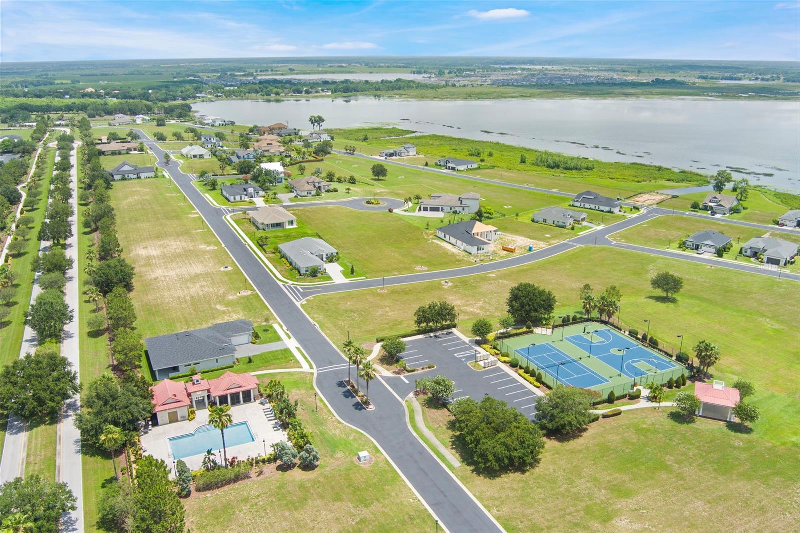 Image 15 of 18 For 215 Blazing Star Avenue