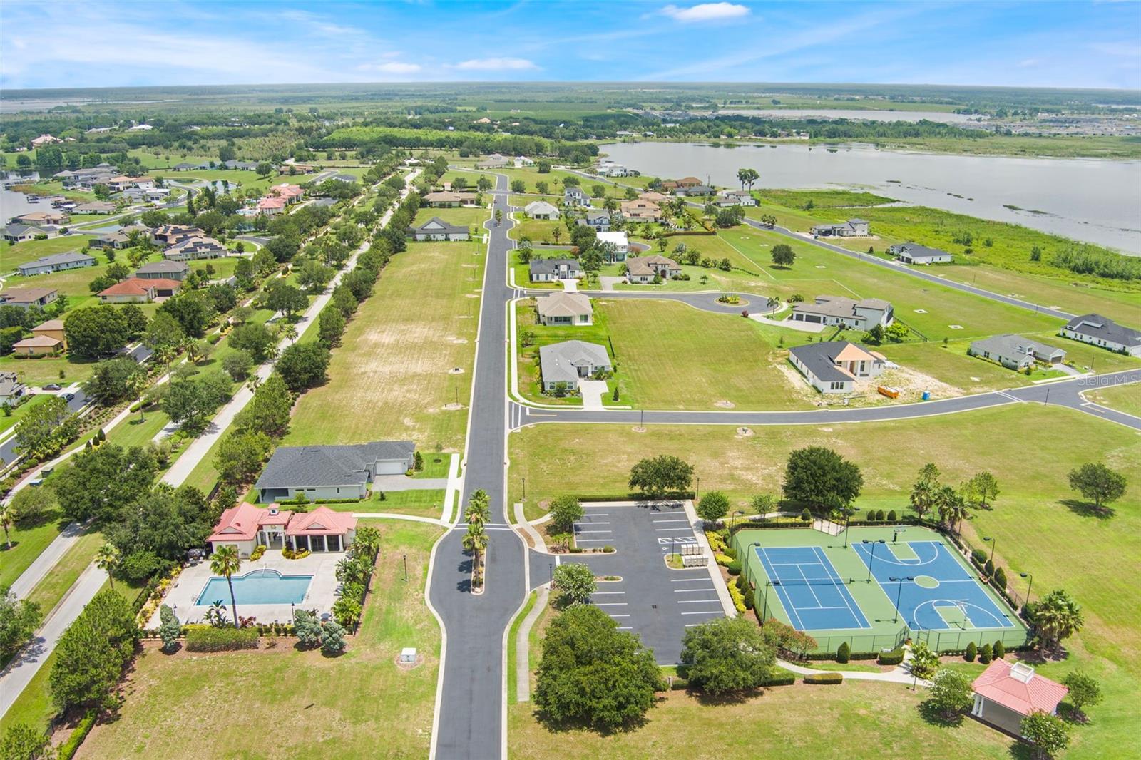 Image 16 of 18 For 215 Blazing Star Avenue