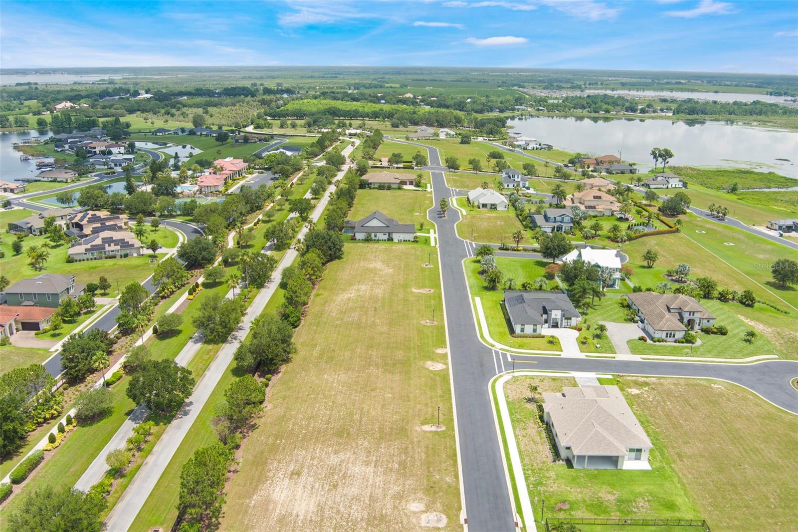 Image 17 of 18 For 215 Blazing Star Avenue