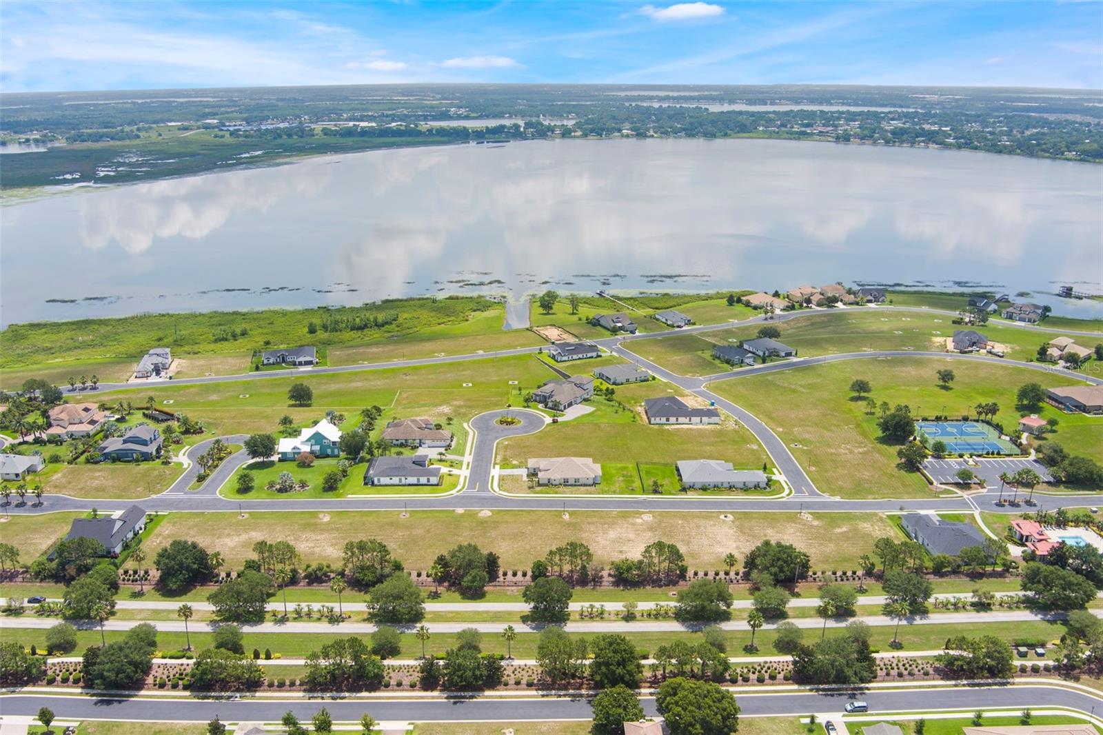 Image 7 of 18 For 215 Blazing Star Avenue