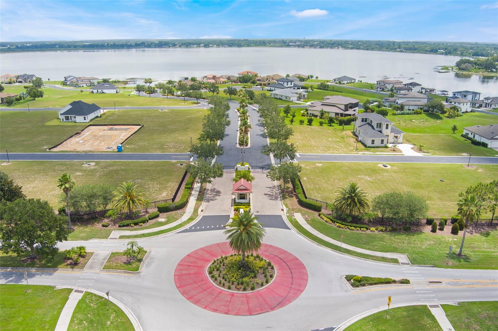Image 9 of 18 For 215 Blazing Star Avenue