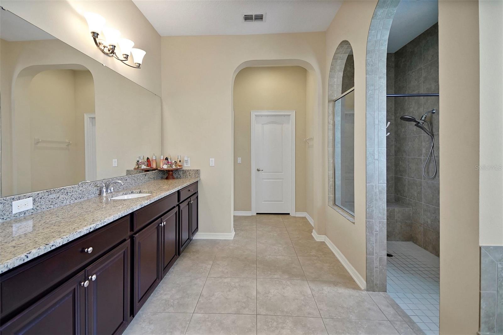 Image 19 of 41 For 4265 Foxhound Drive