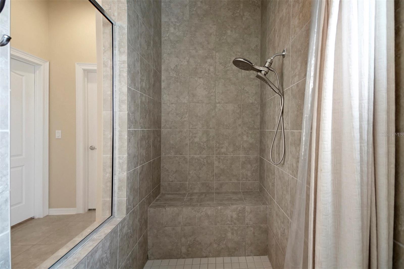 Image 20 of 41 For 4265 Foxhound Drive