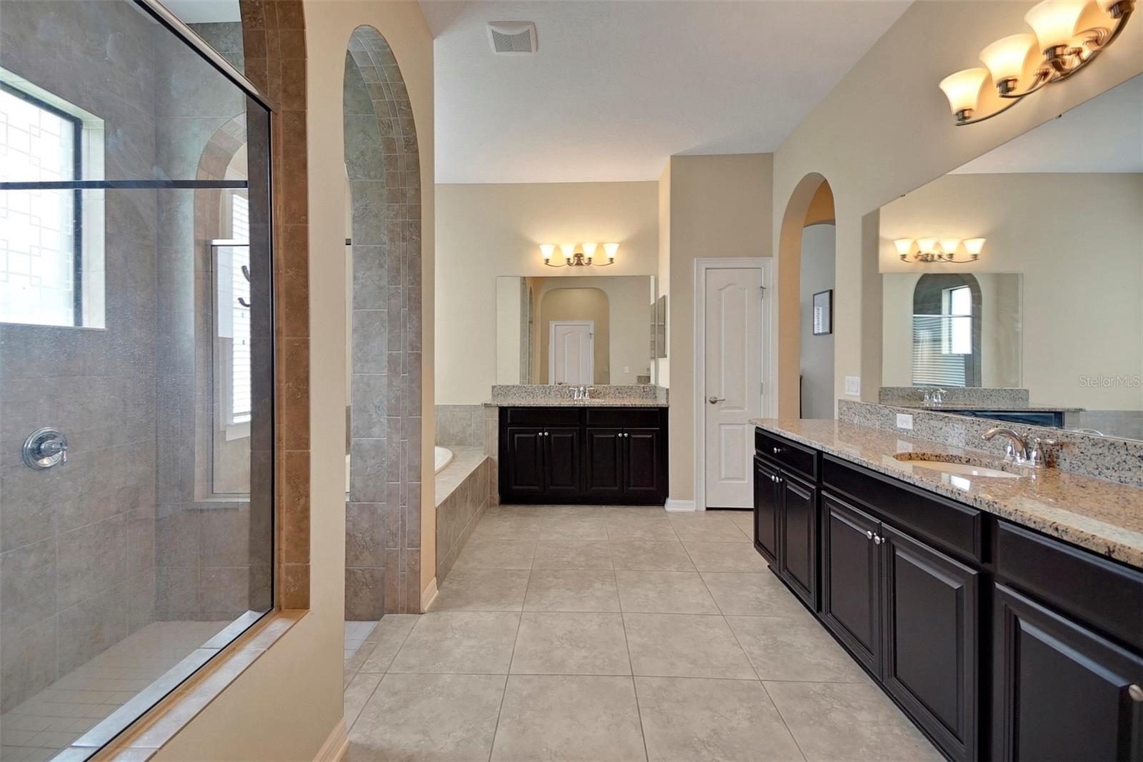 Image 21 of 41 For 4265 Foxhound Drive