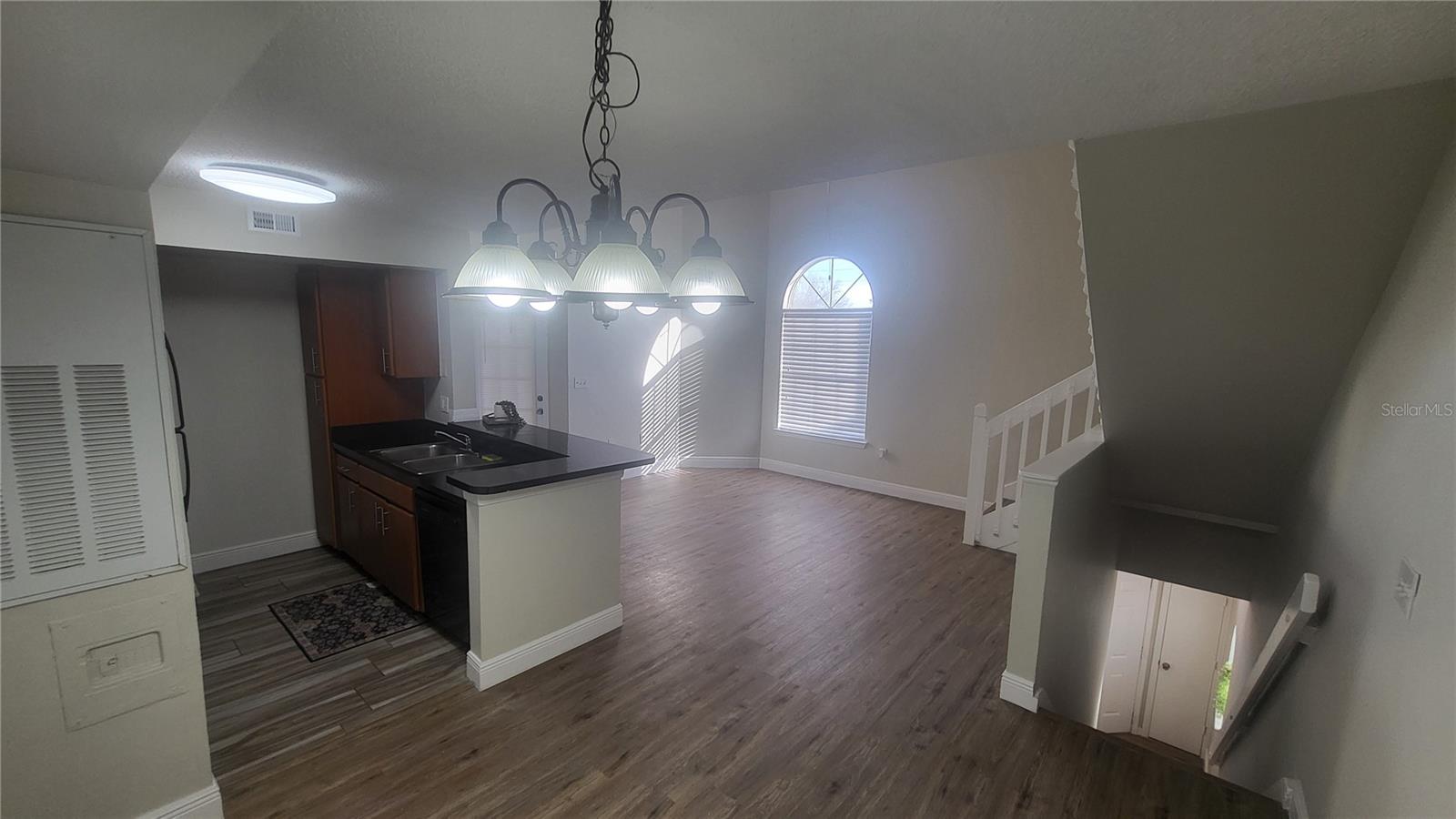 Image 7 of 46 For 445 Fountainhead Circle 262