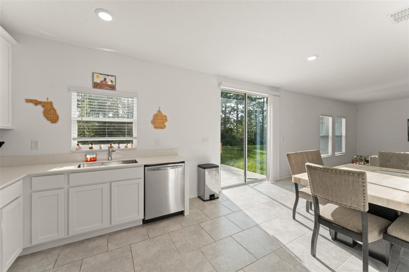 Image 19 of 39 For 3941 Willowbrook Drive