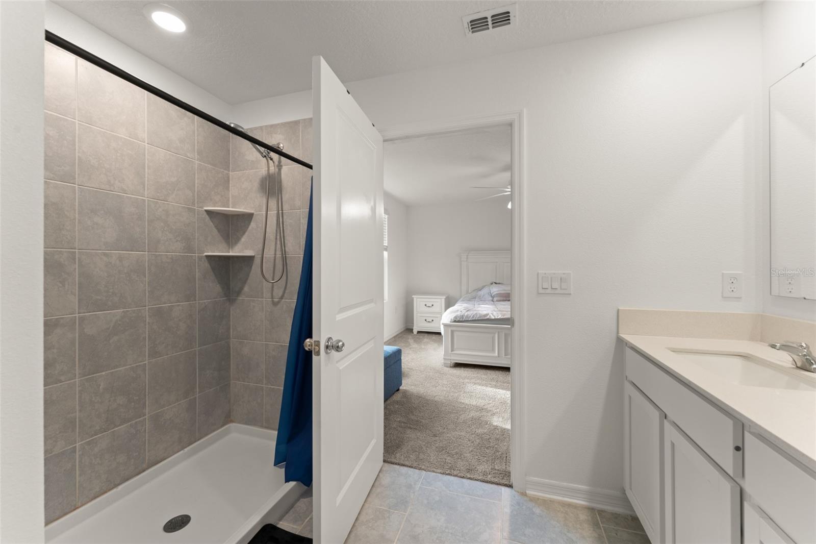 Image 33 of 39 For 3941 Willowbrook Drive