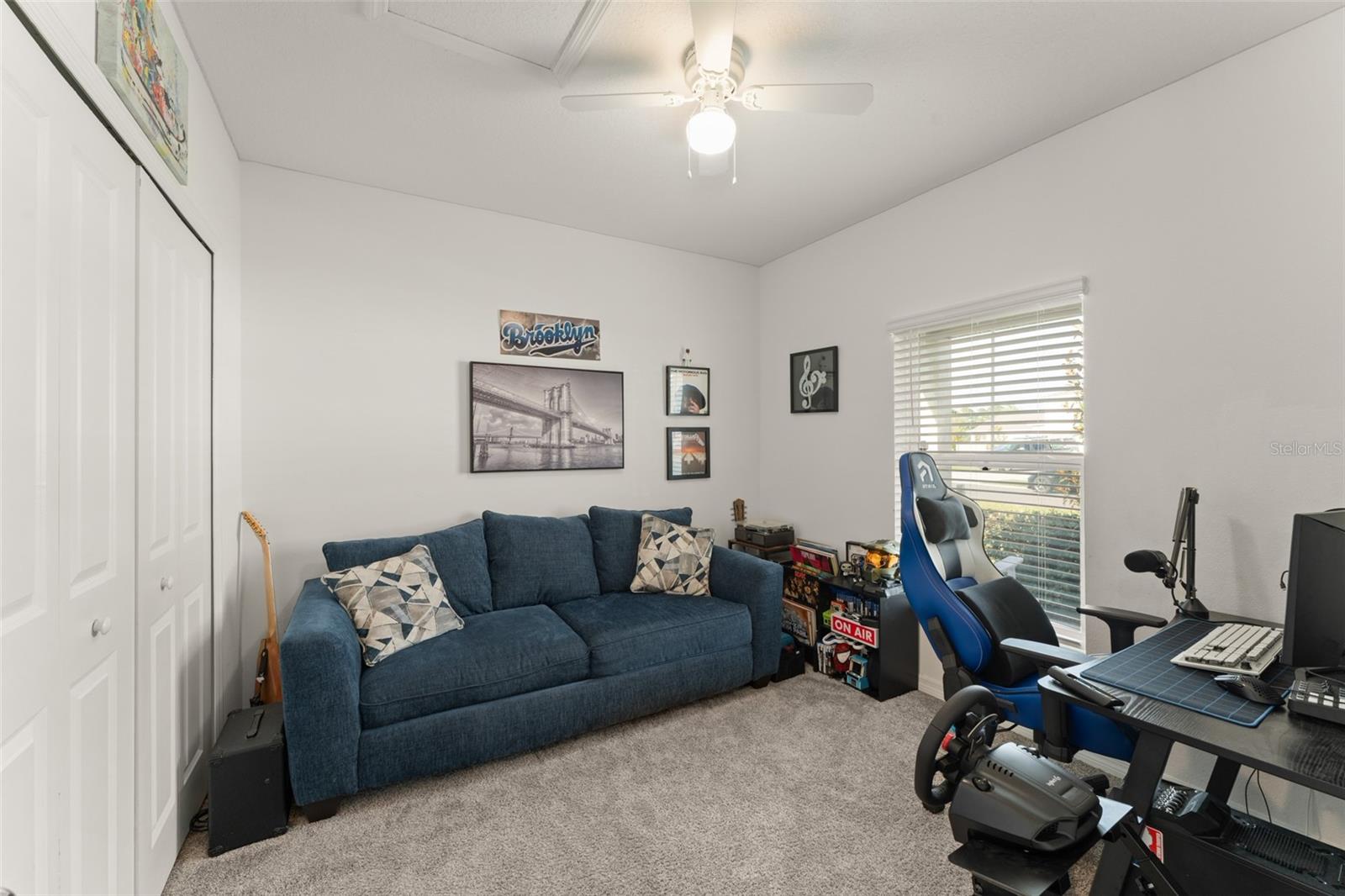 Image 5 of 39 For 3941 Willowbrook Drive