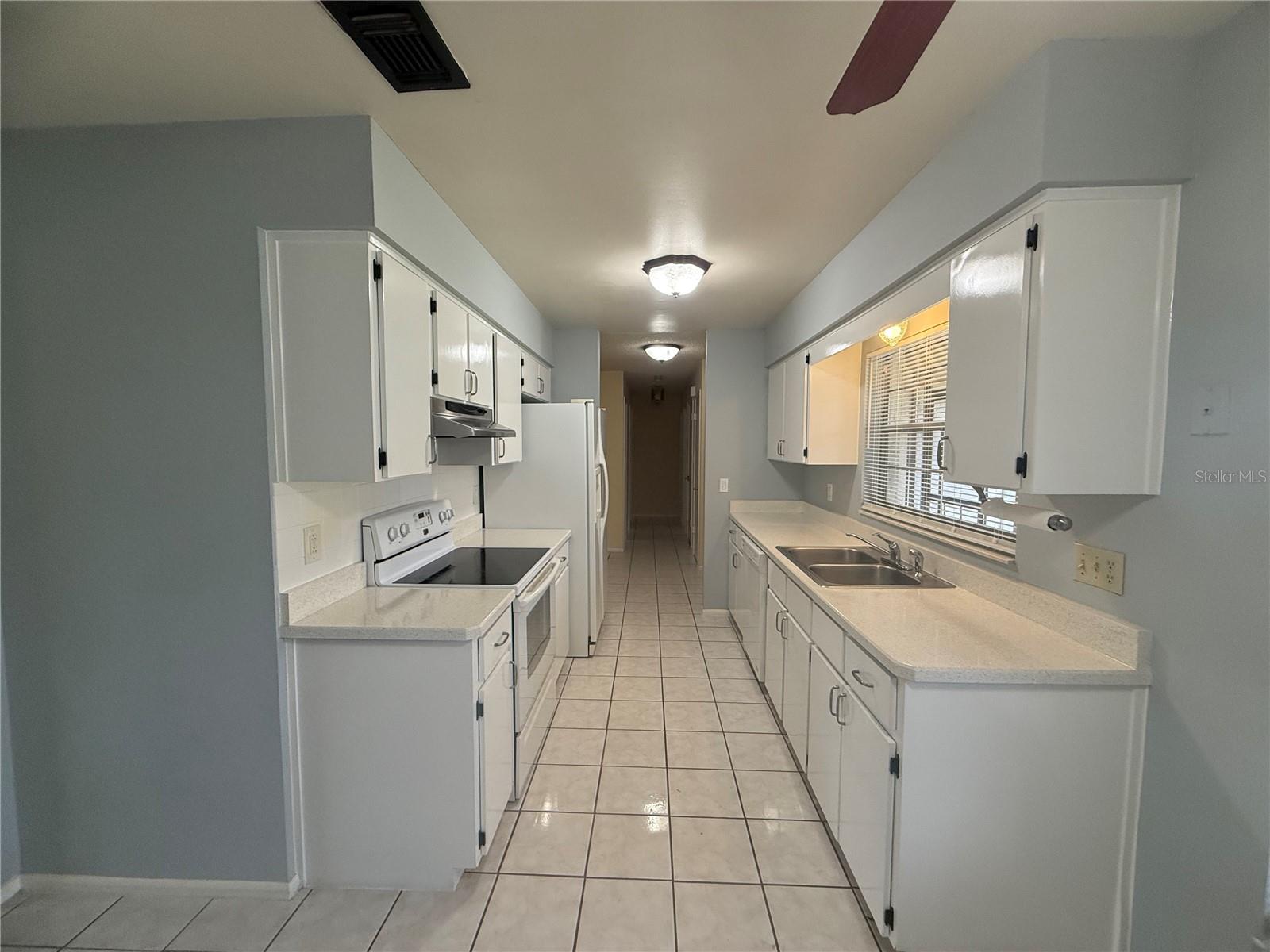 Image 6 of 22 For 12116 Medan Court