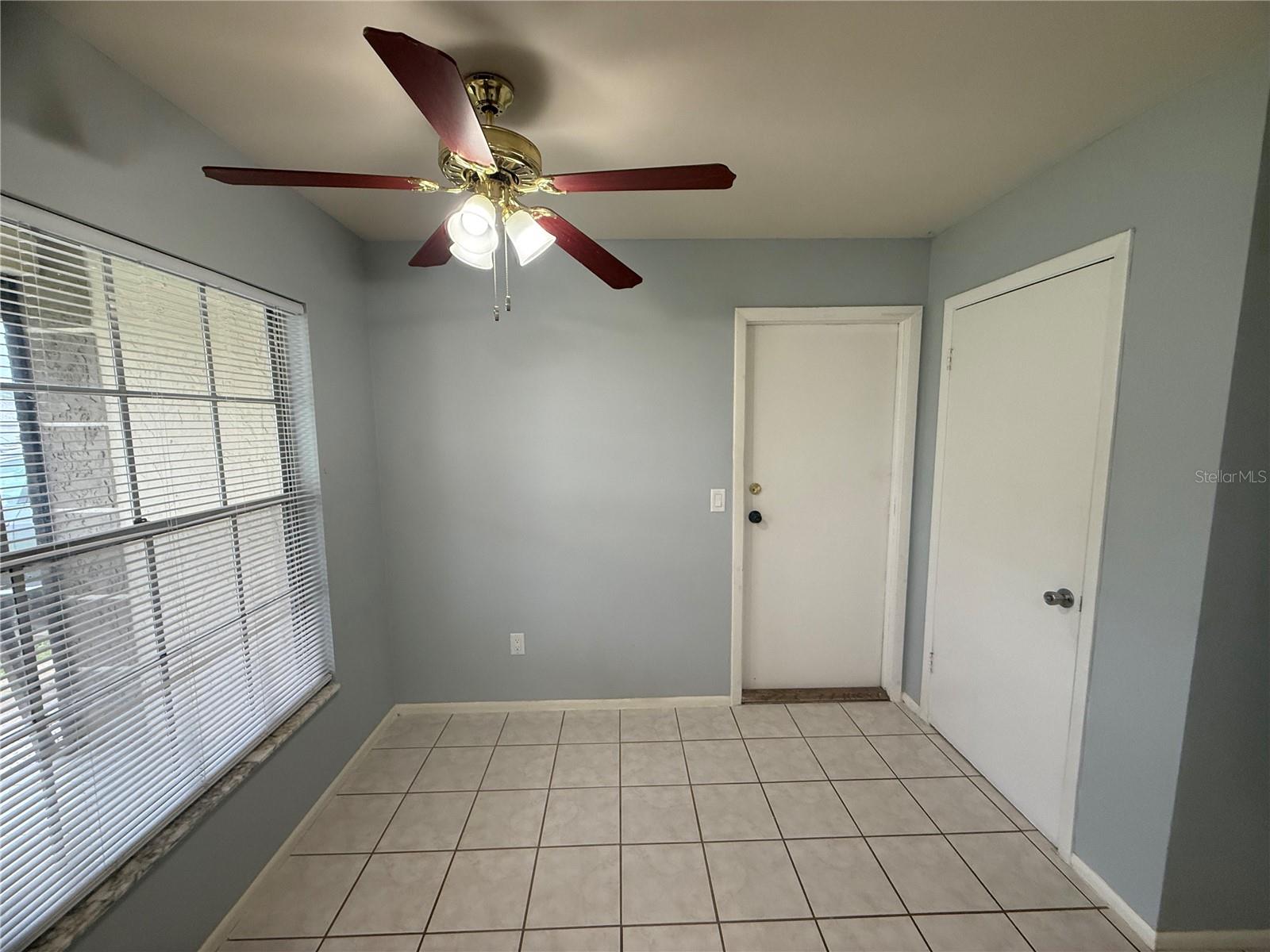 Image 8 of 22 For 12116 Medan Court
