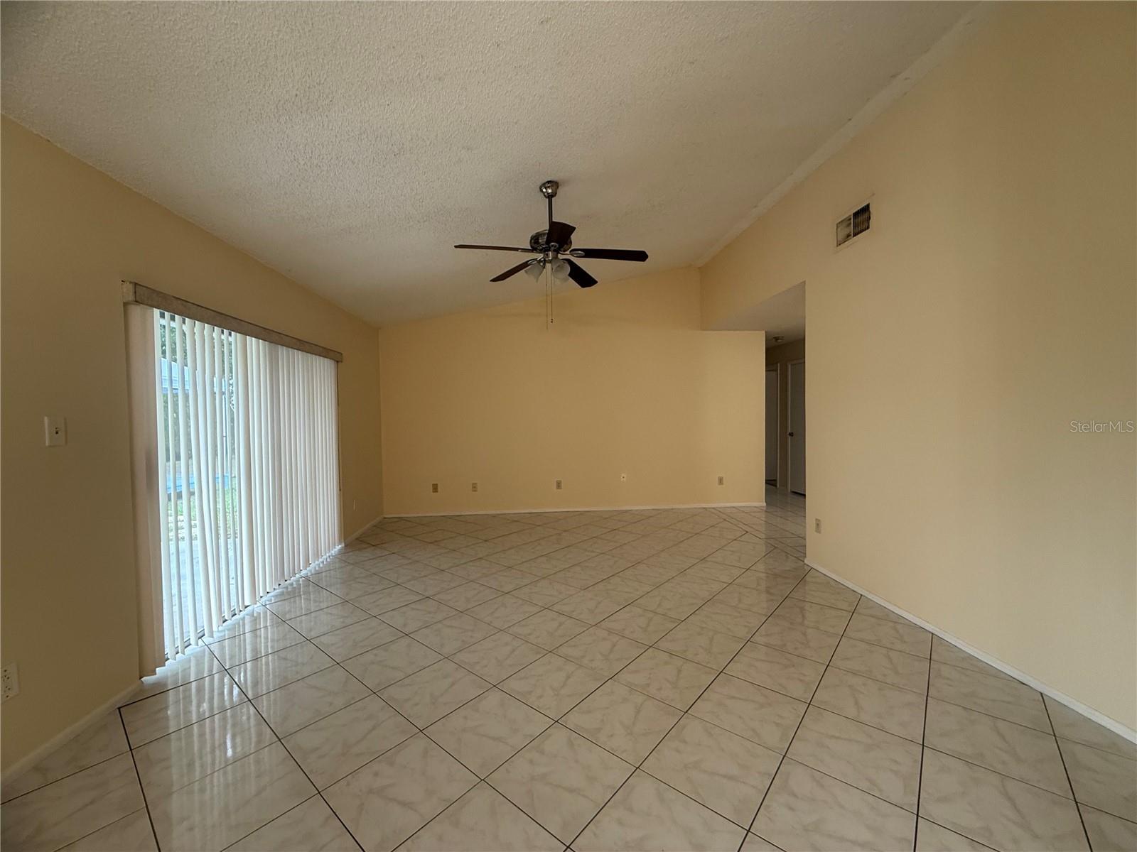 Image 9 of 22 For 12116 Medan Court