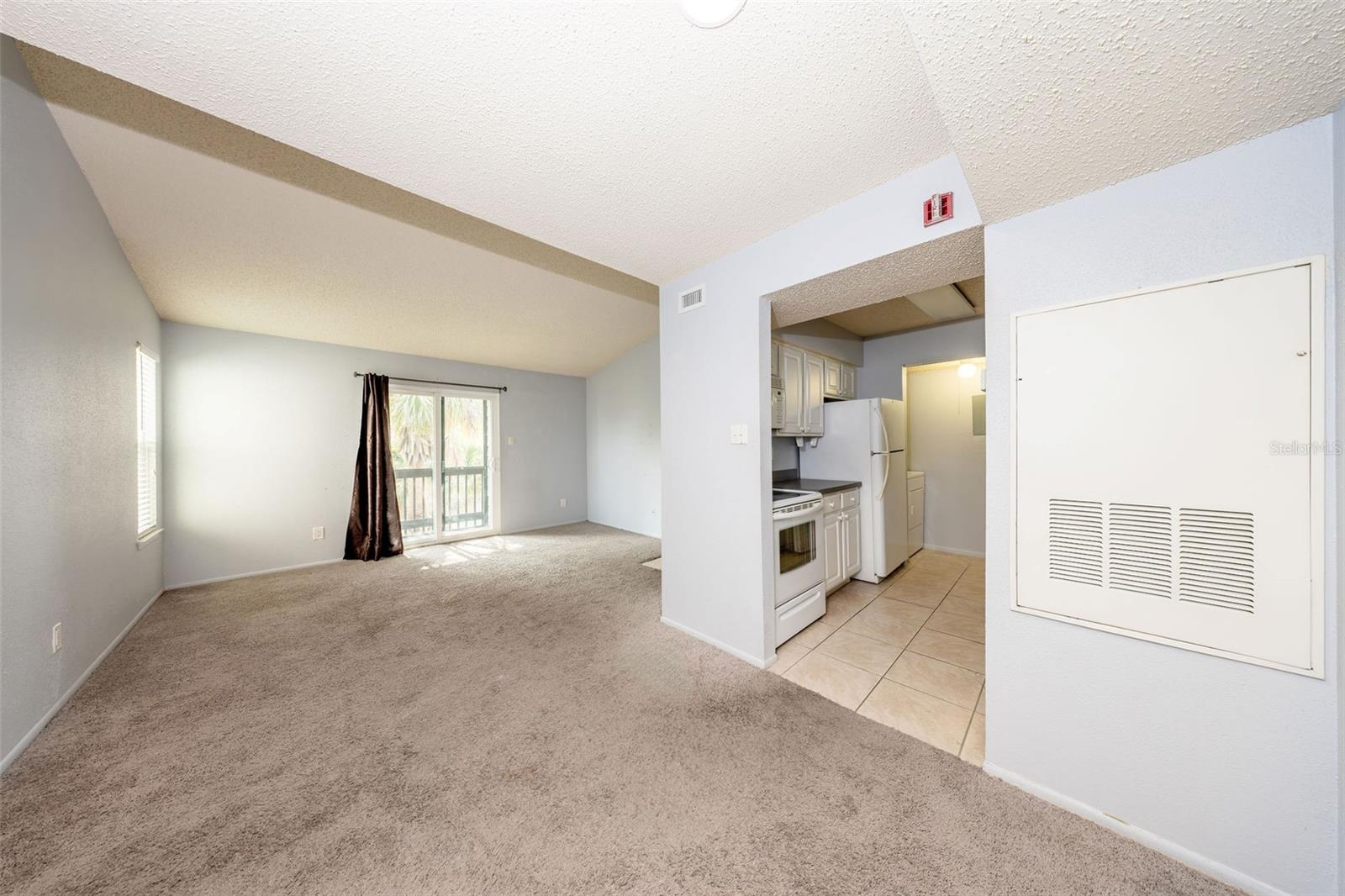 Image 12 of 30 For 3748 Idlebrook Circle 202