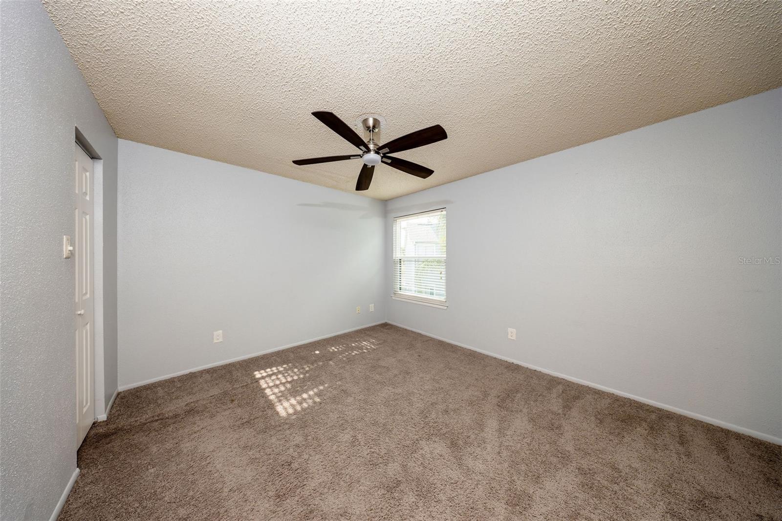 Image 16 of 30 For 3748 Idlebrook Circle 202