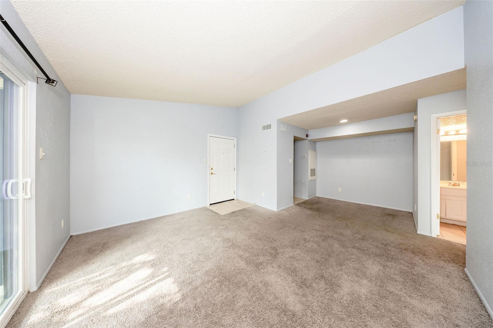 Image 7 of 30 For 3748 Idlebrook Circle 202
