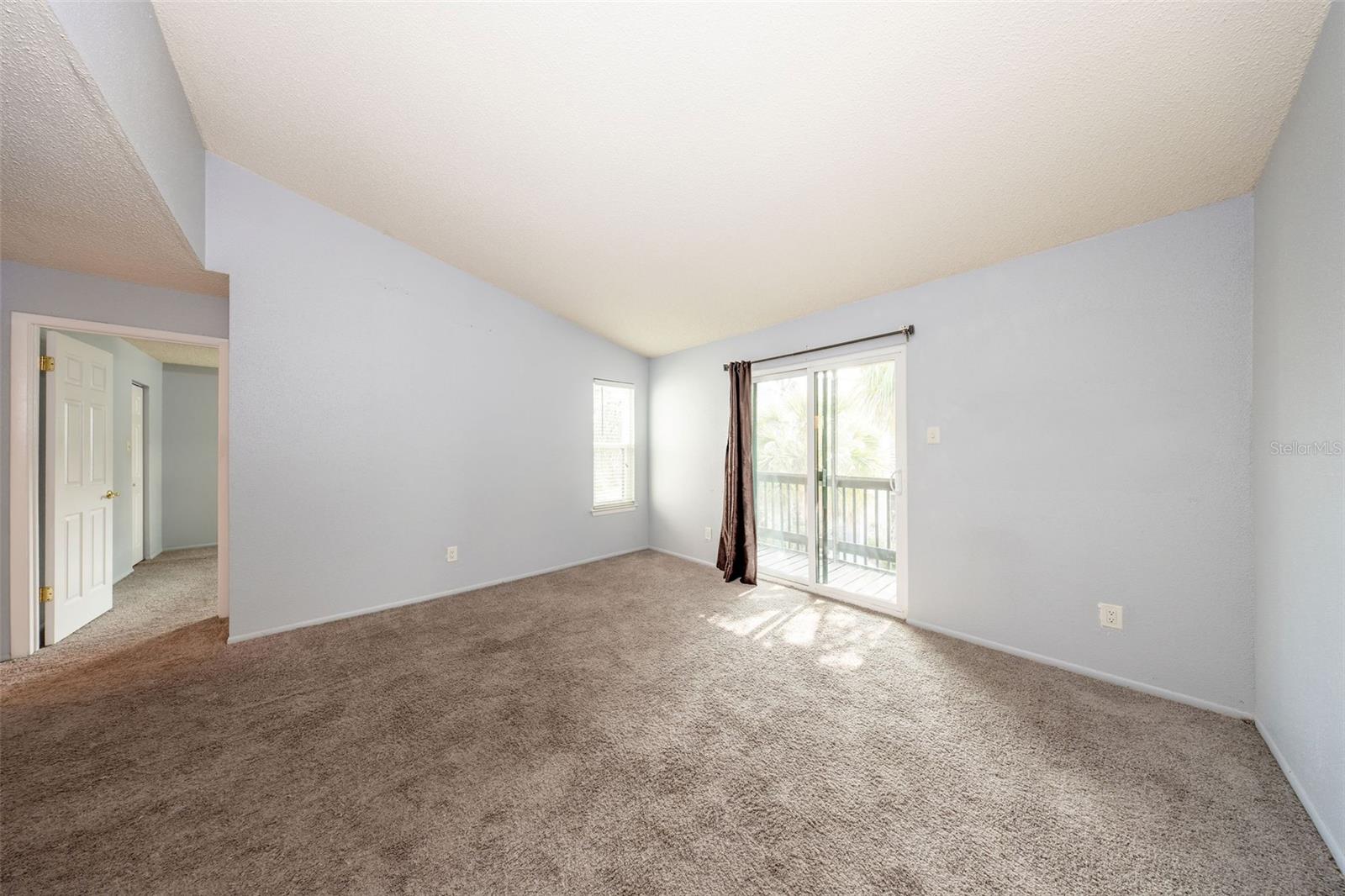 Image 9 of 30 For 3748 Idlebrook Circle 202