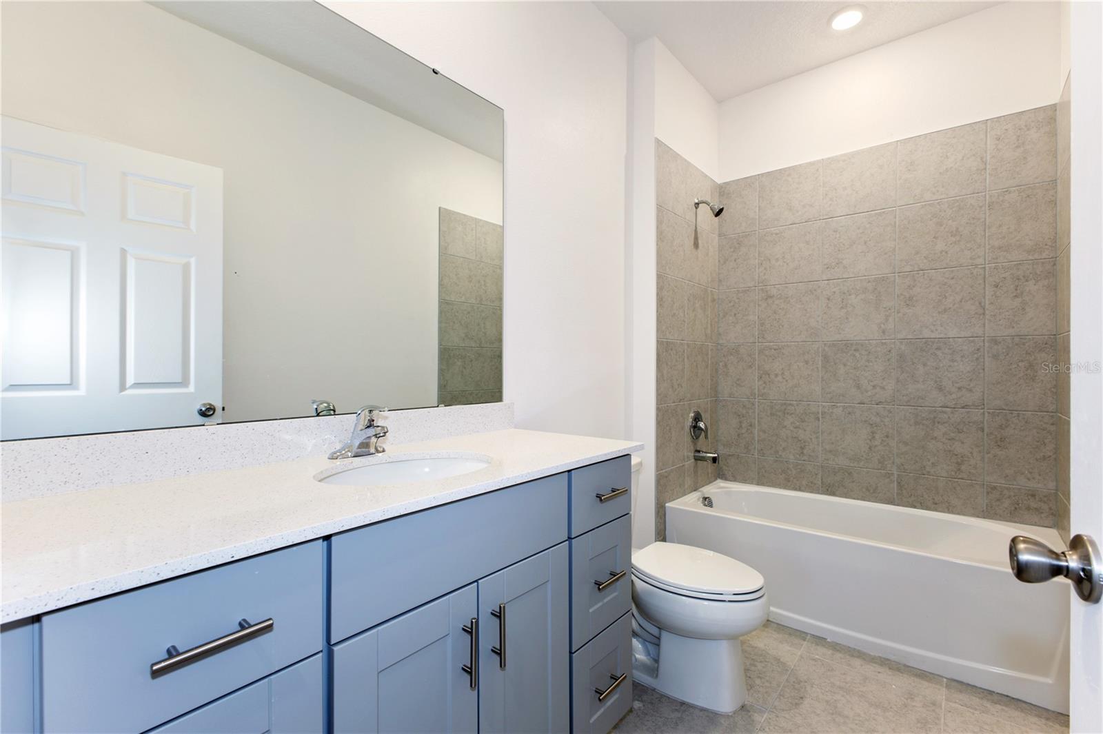 Image 4 of 15 For 176 Duckweed Avenue