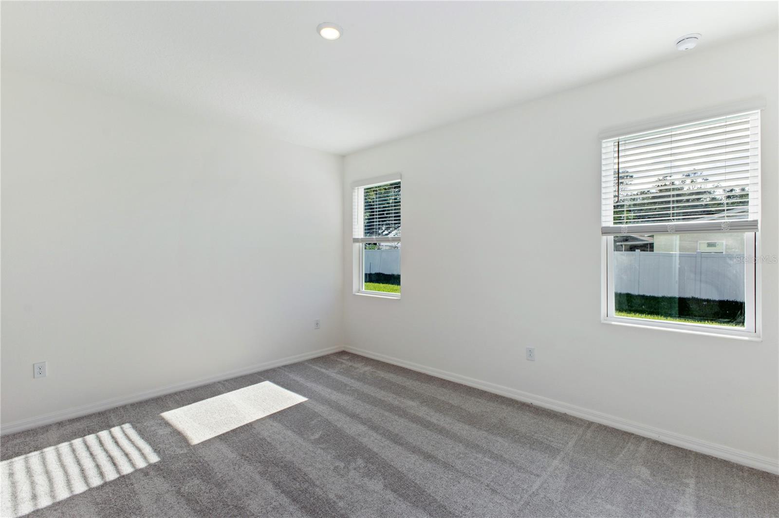 Image 5 of 15 For 176 Duckweed Avenue