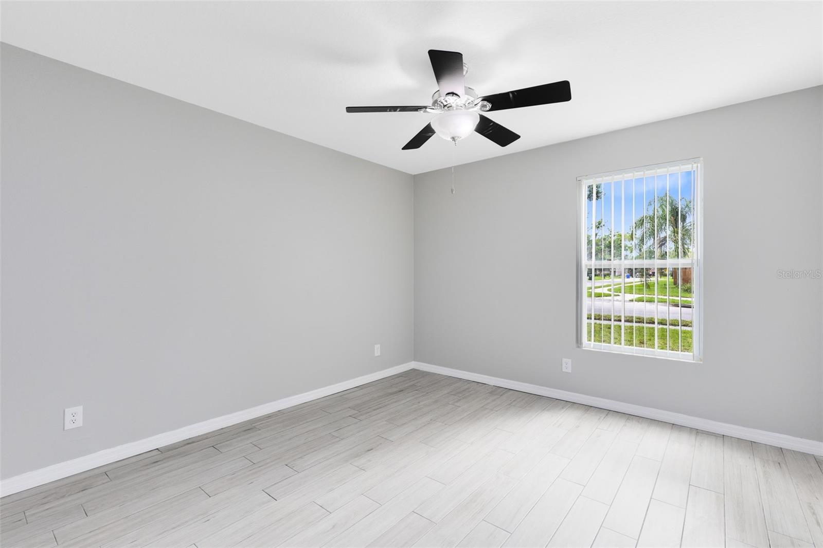Image 17 of 30 For 1046 Seminole Creek Drive