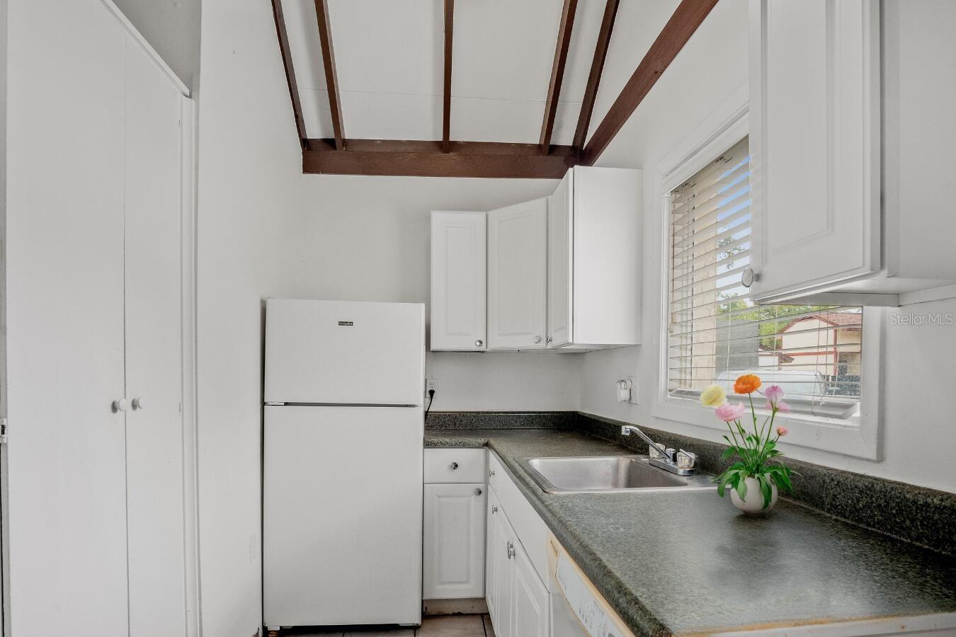 Image 3 of 21 For 5641 Ashley Oaks Drive 39