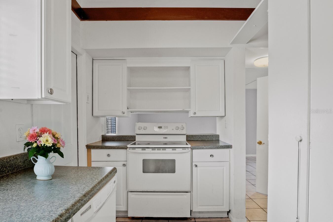 Image 4 of 21 For 5641 Ashley Oaks Drive 39