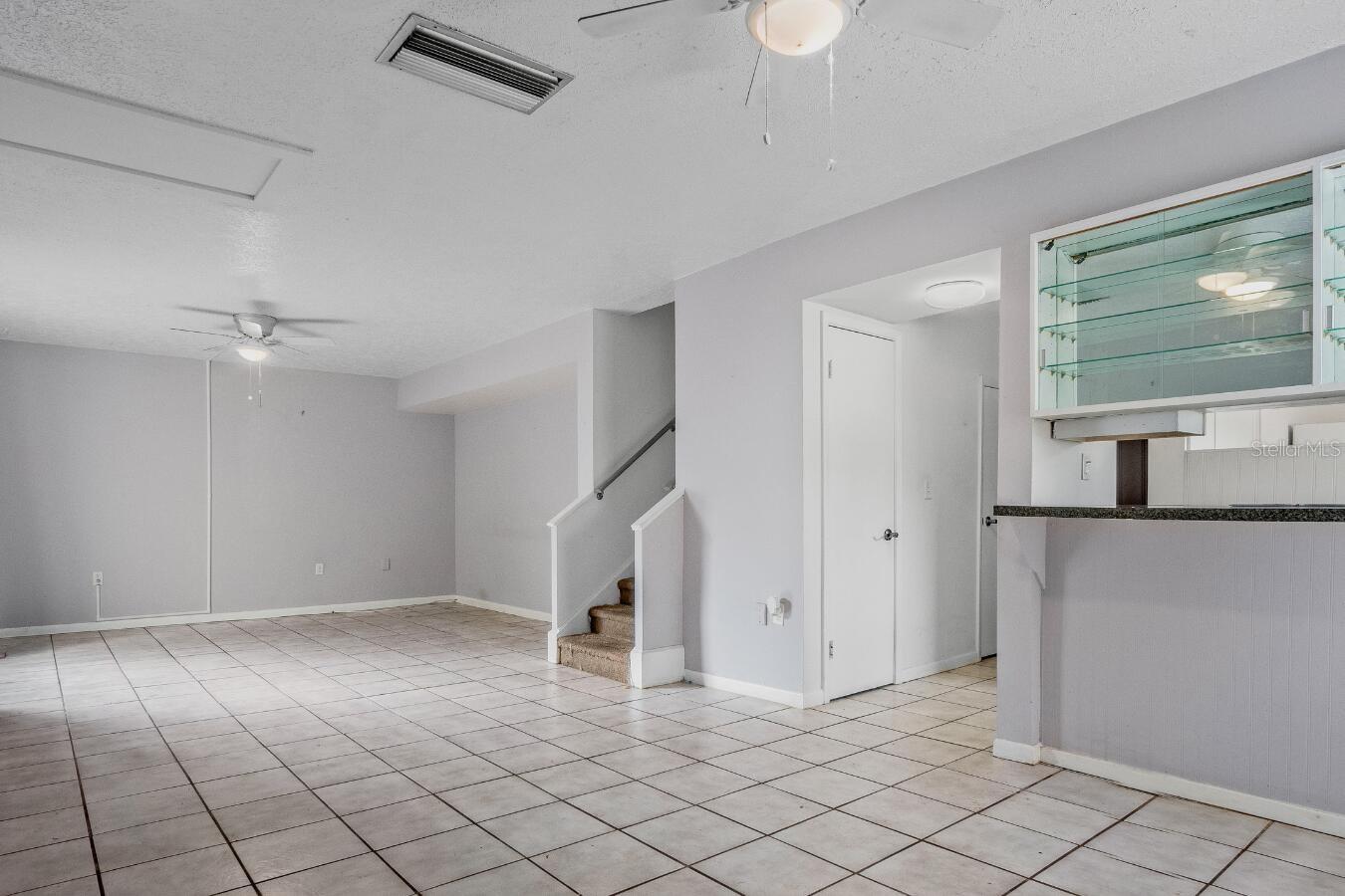Image 6 of 21 For 5641 Ashley Oaks Drive 39