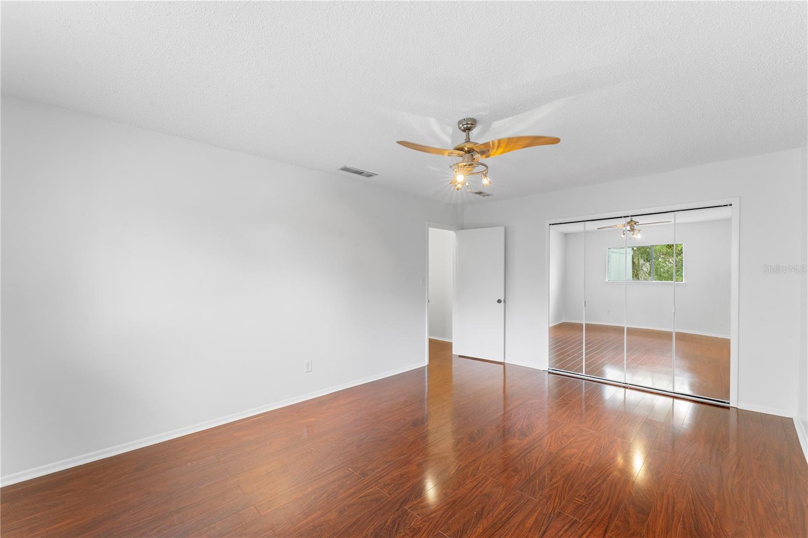 Image 12 of 19 For 7475 Canford Court 21