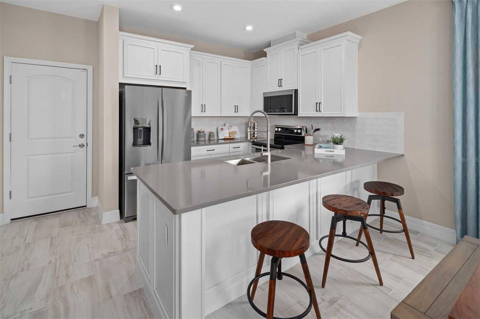 Image 7 of 14 For 3073 Douglas Fir Drive