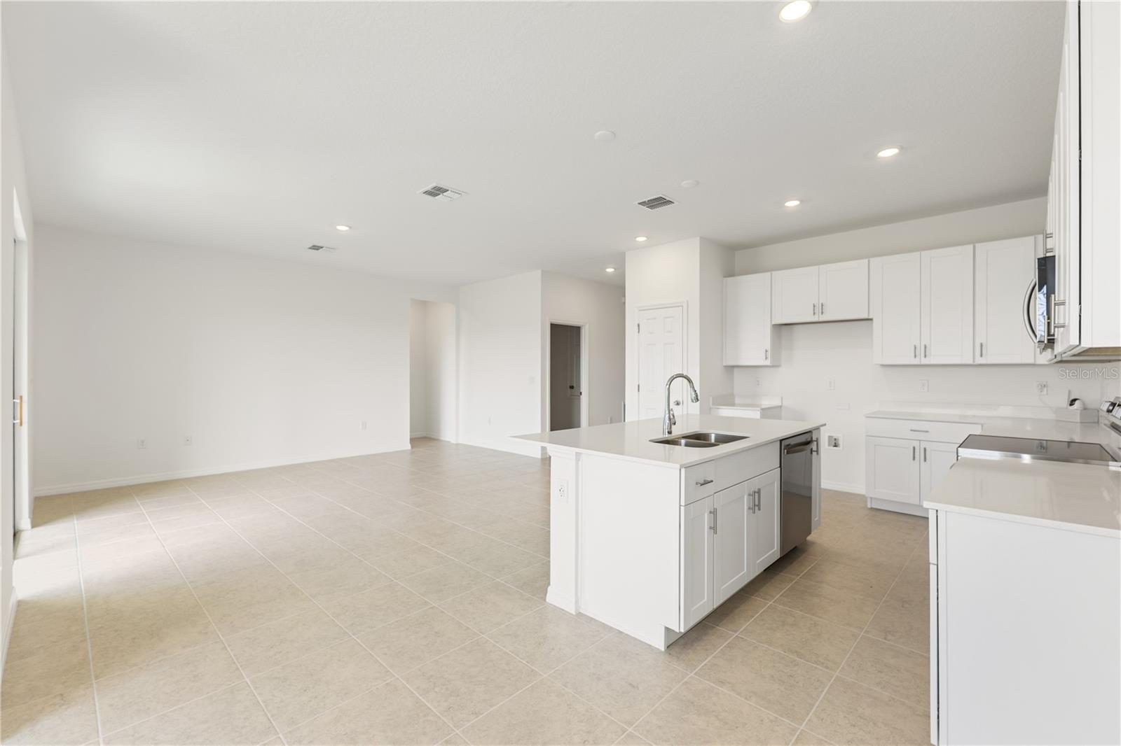 Image 3 of 16 For 797 Lemon Avenue