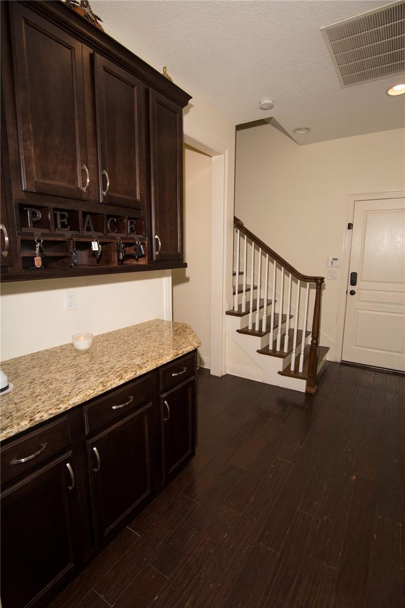 Image 15 of 39 For 4100 Isle Vista Avenue