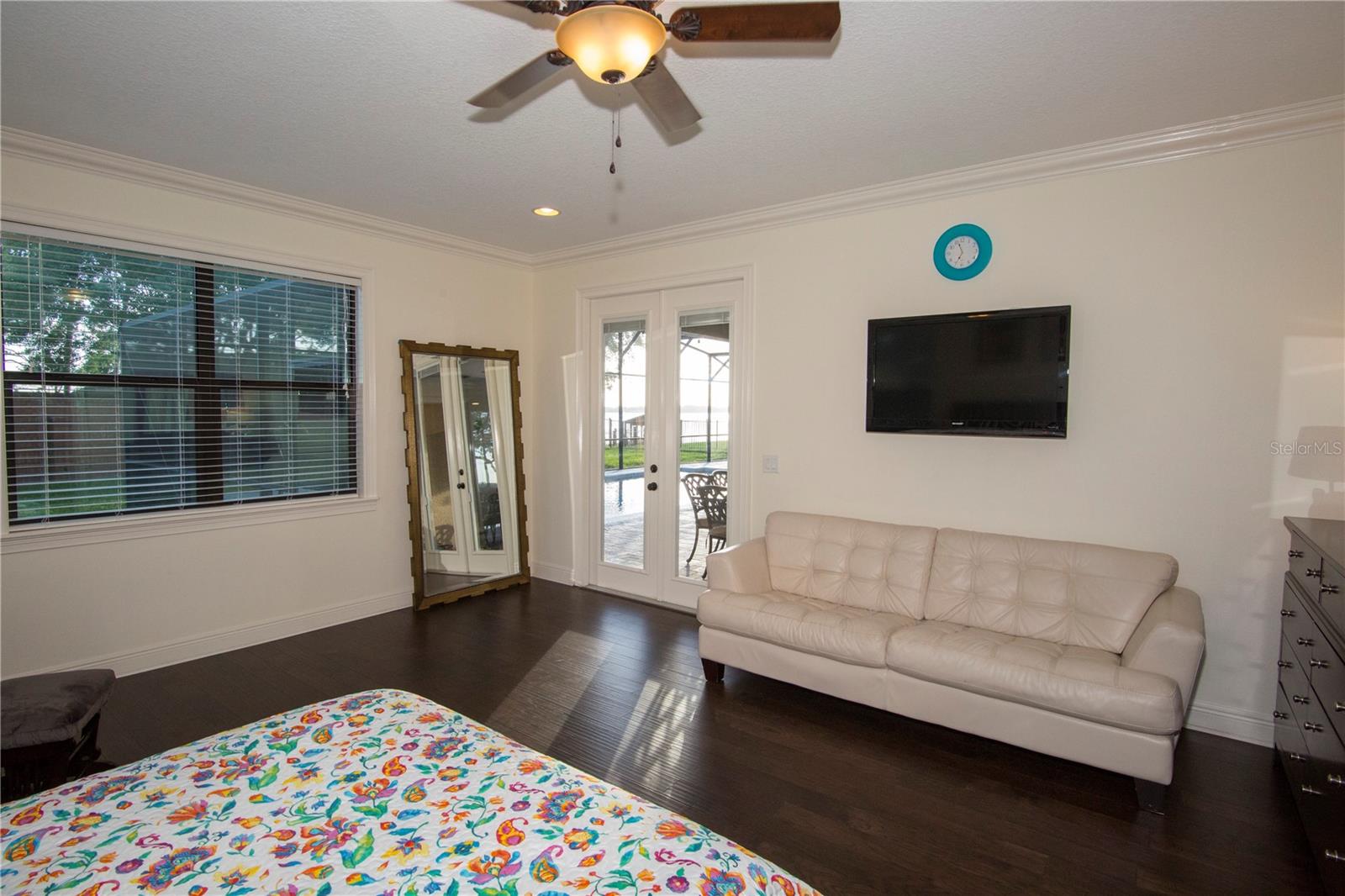 Image 22 of 39 For 4100 Isle Vista Avenue
