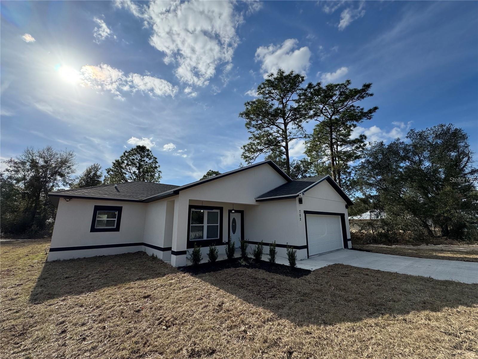 Image 2 of 33 For 702 Marion Oaks Manor