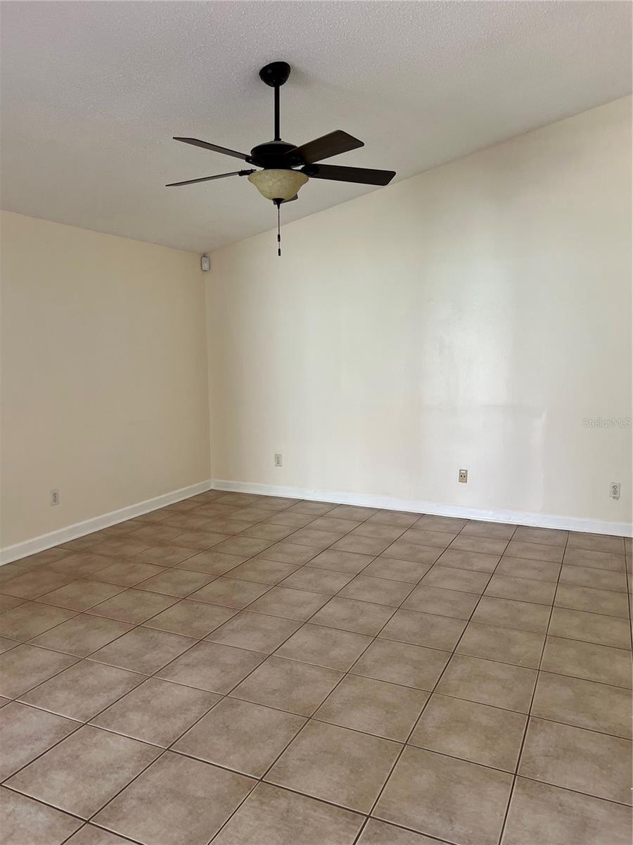 Image 14 of 28 For 8203 Saragoza Court