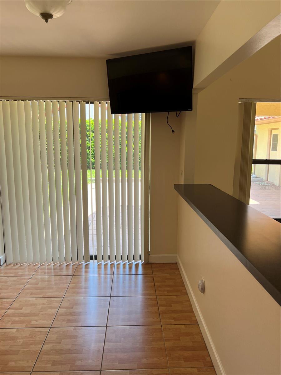Image 5 of 28 For 8203 Saragoza Court