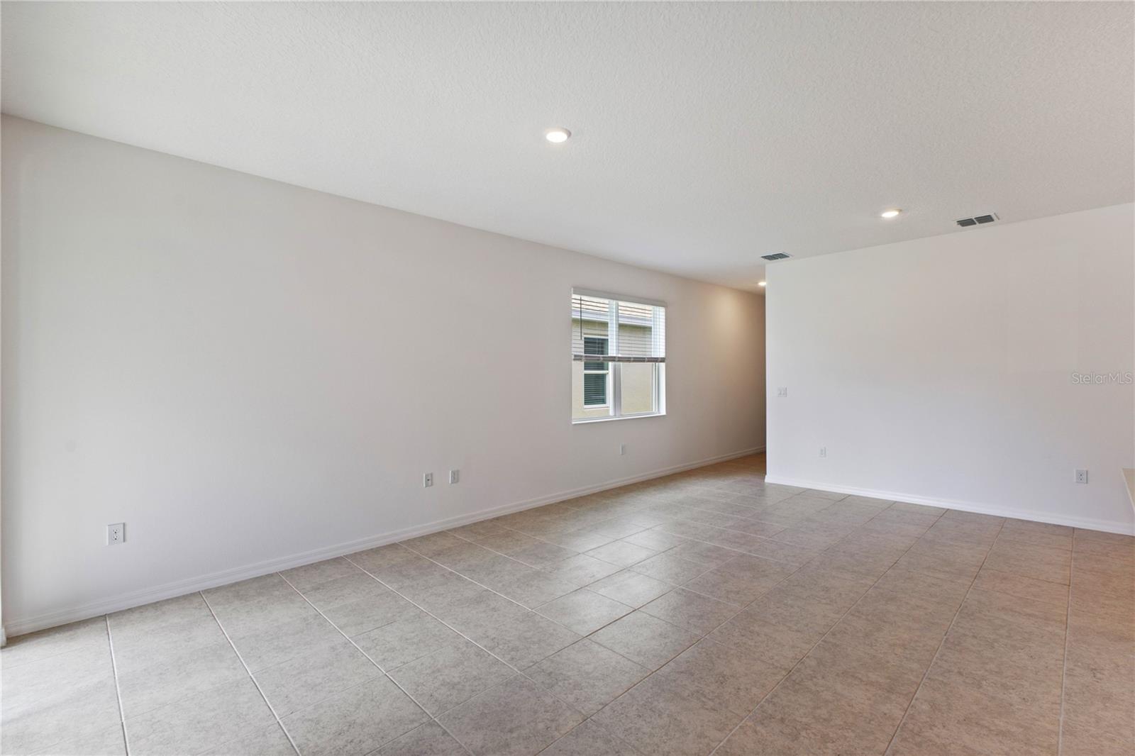 Image 7 of 15 For 196 Duckweed Avenue
