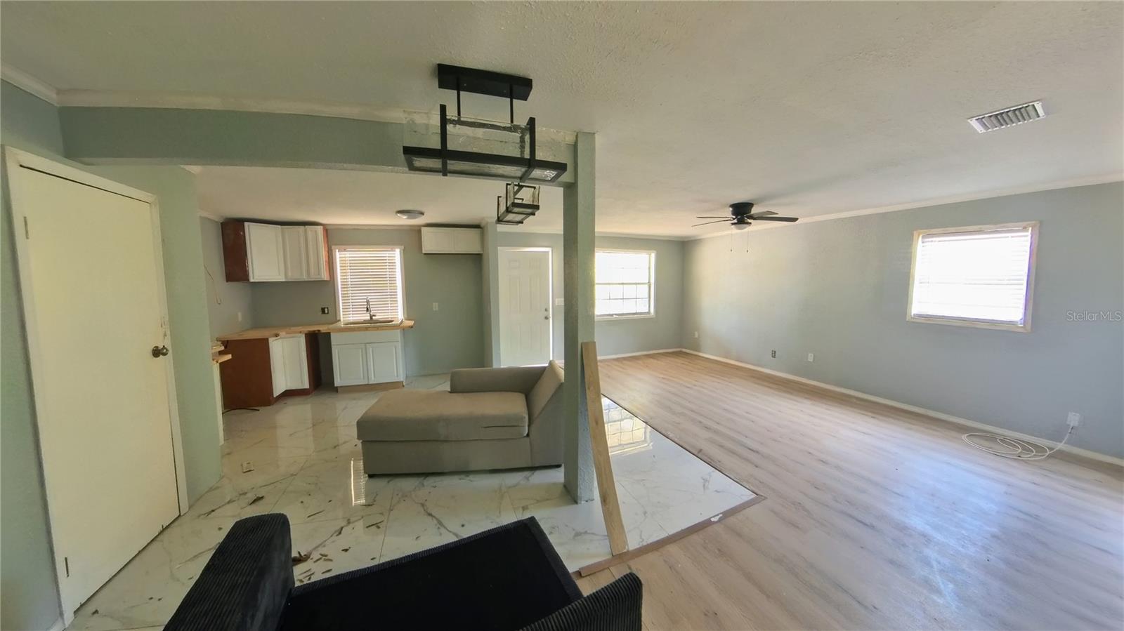 Image 11 of 23 For 39 College Avenue