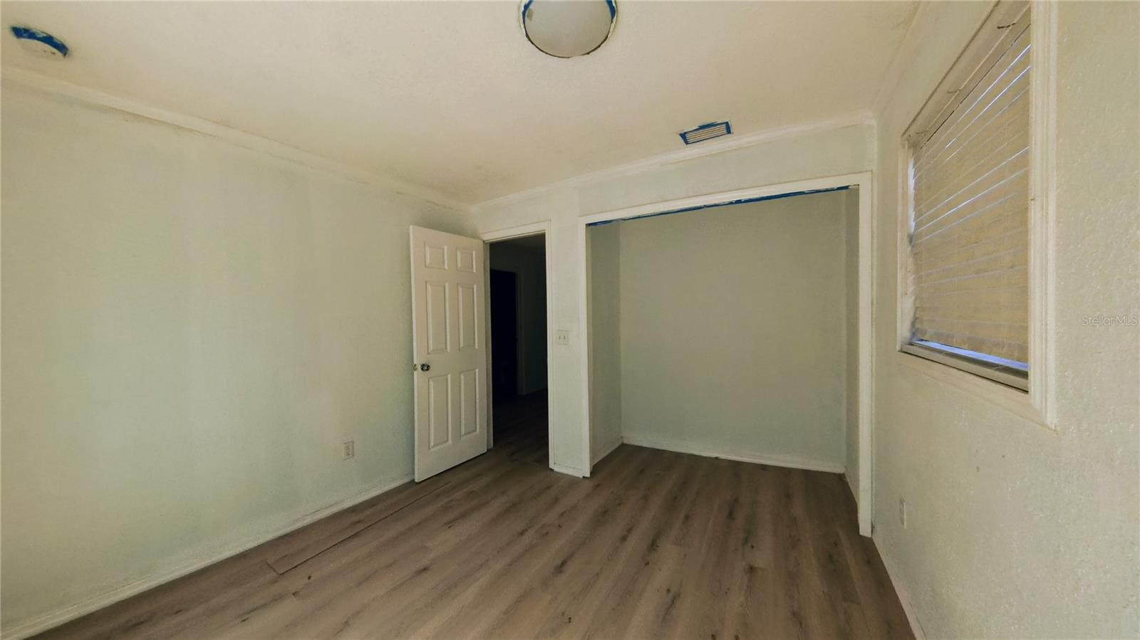 Image 17 of 23 For 39 College Avenue