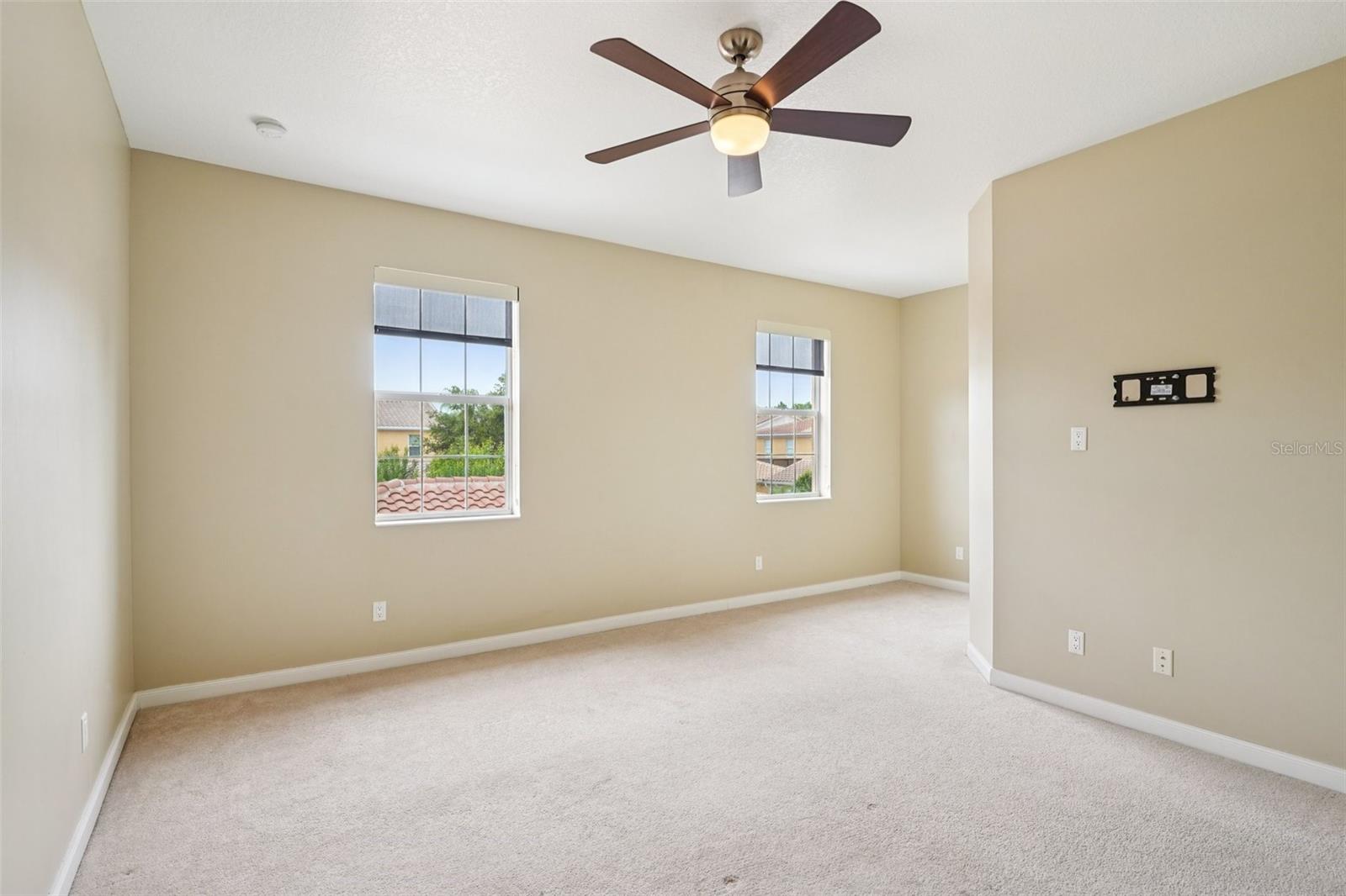 Image 32 of 61 For 8430 Leatherleaf Lane