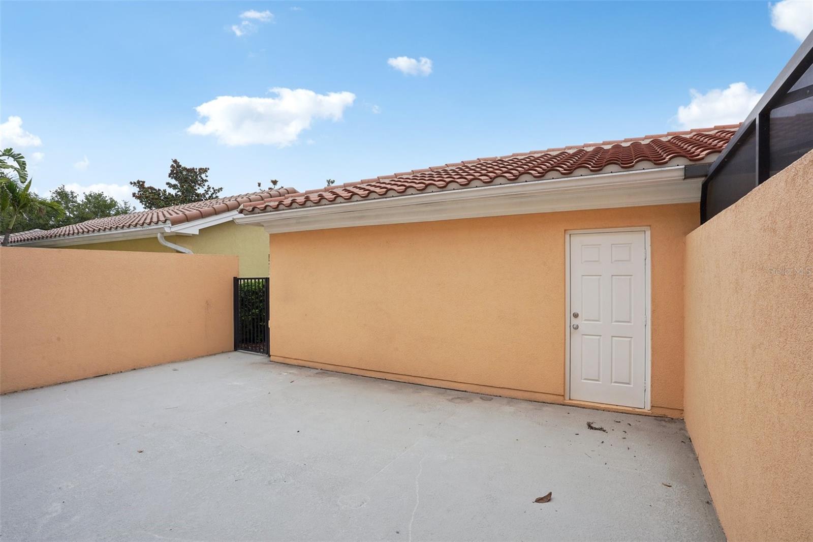 Image 36 of 61 For 8430 Leatherleaf Lane