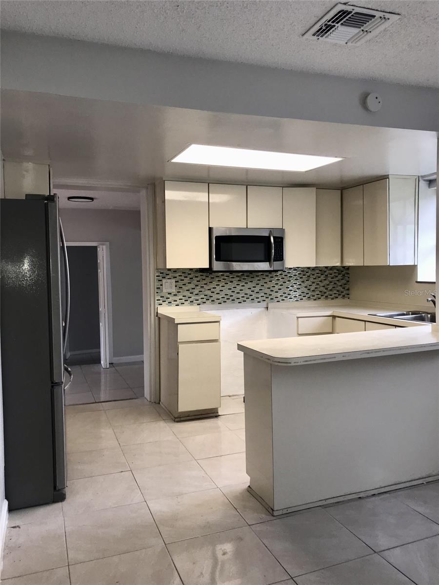 Image 4 of 20 For 2431 Brown Avenue A
