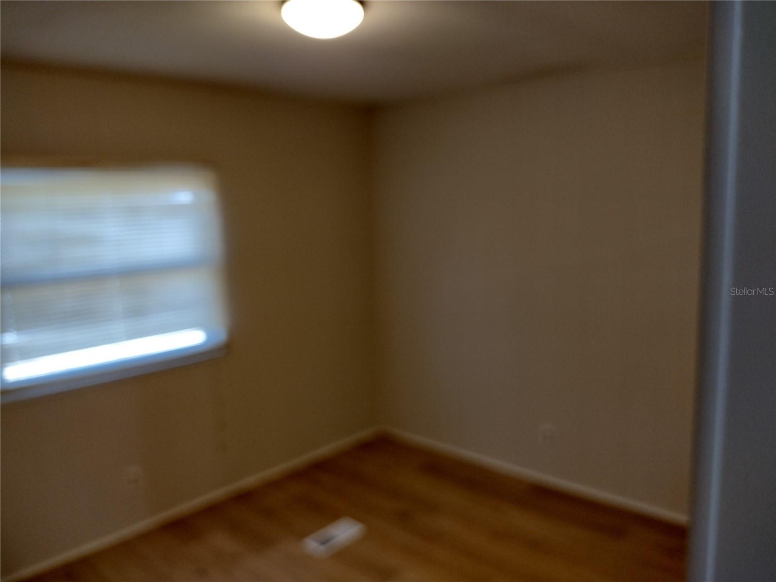 Image 16 of 22 For 925 Beechwood Avenue
