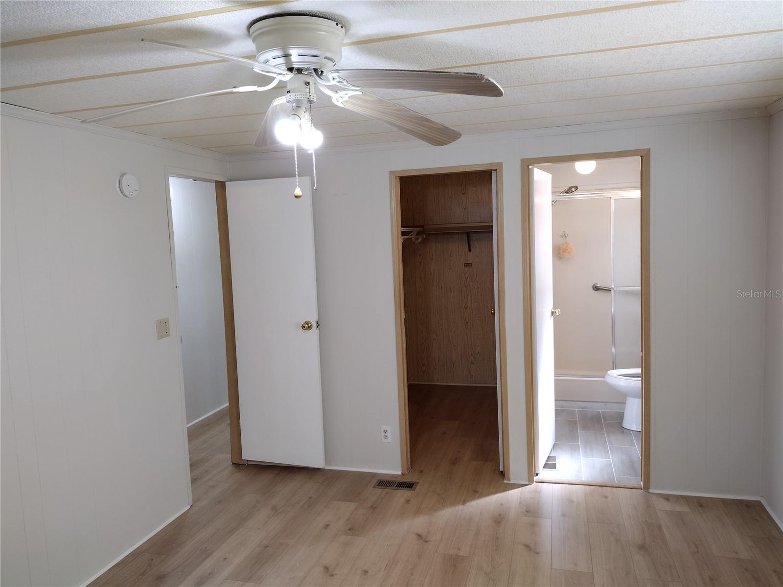 Image 19 of 22 For 925 Beechwood Avenue