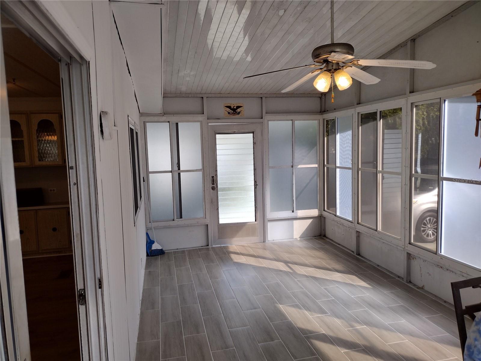 Image 7 of 22 For 925 Beechwood Avenue