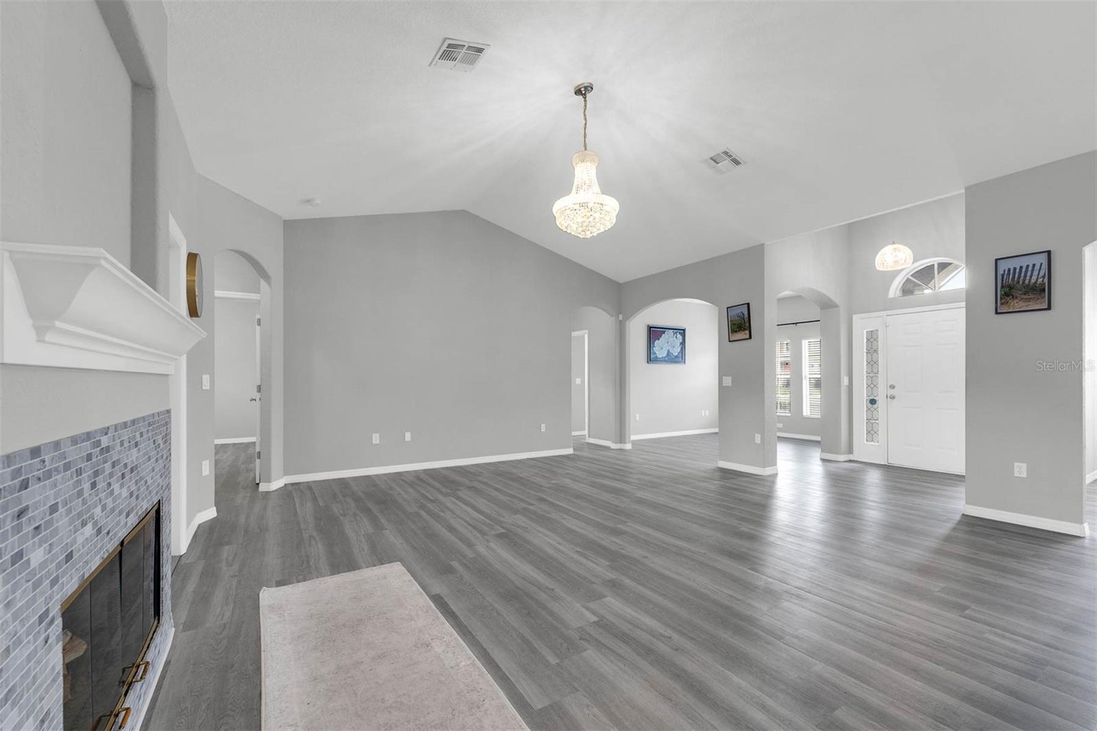 Image 12 of 39 For 3956 Shadowind Way