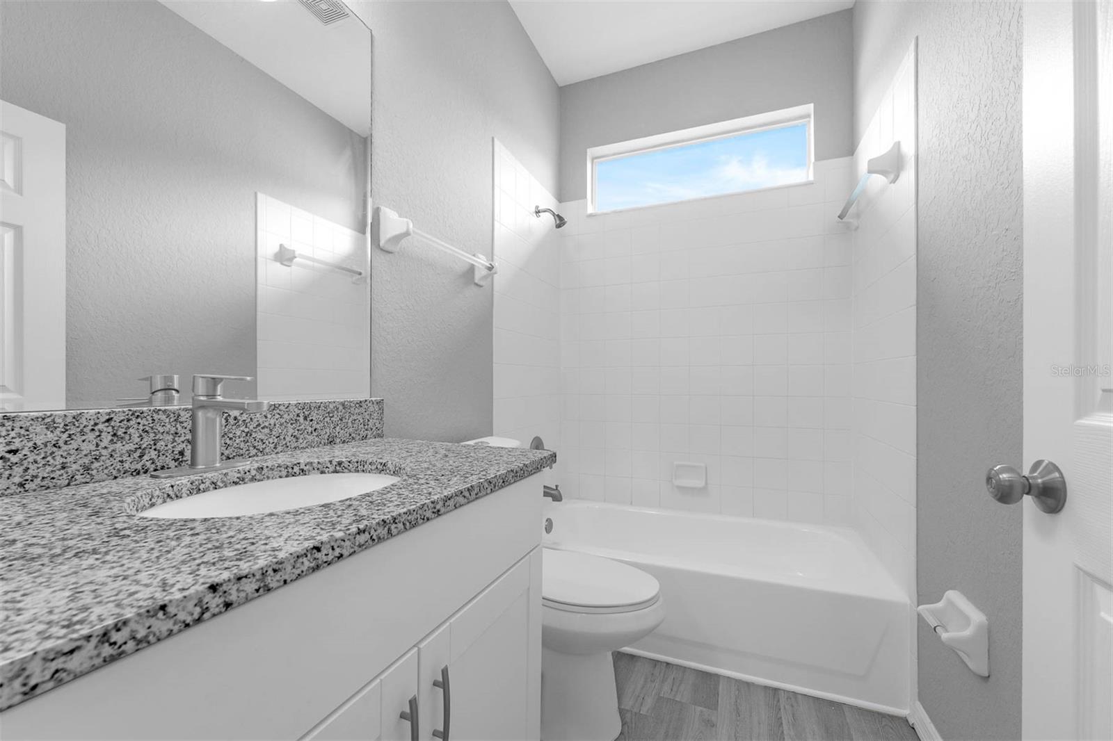 Image 31 of 39 For 3956 Shadowind Way