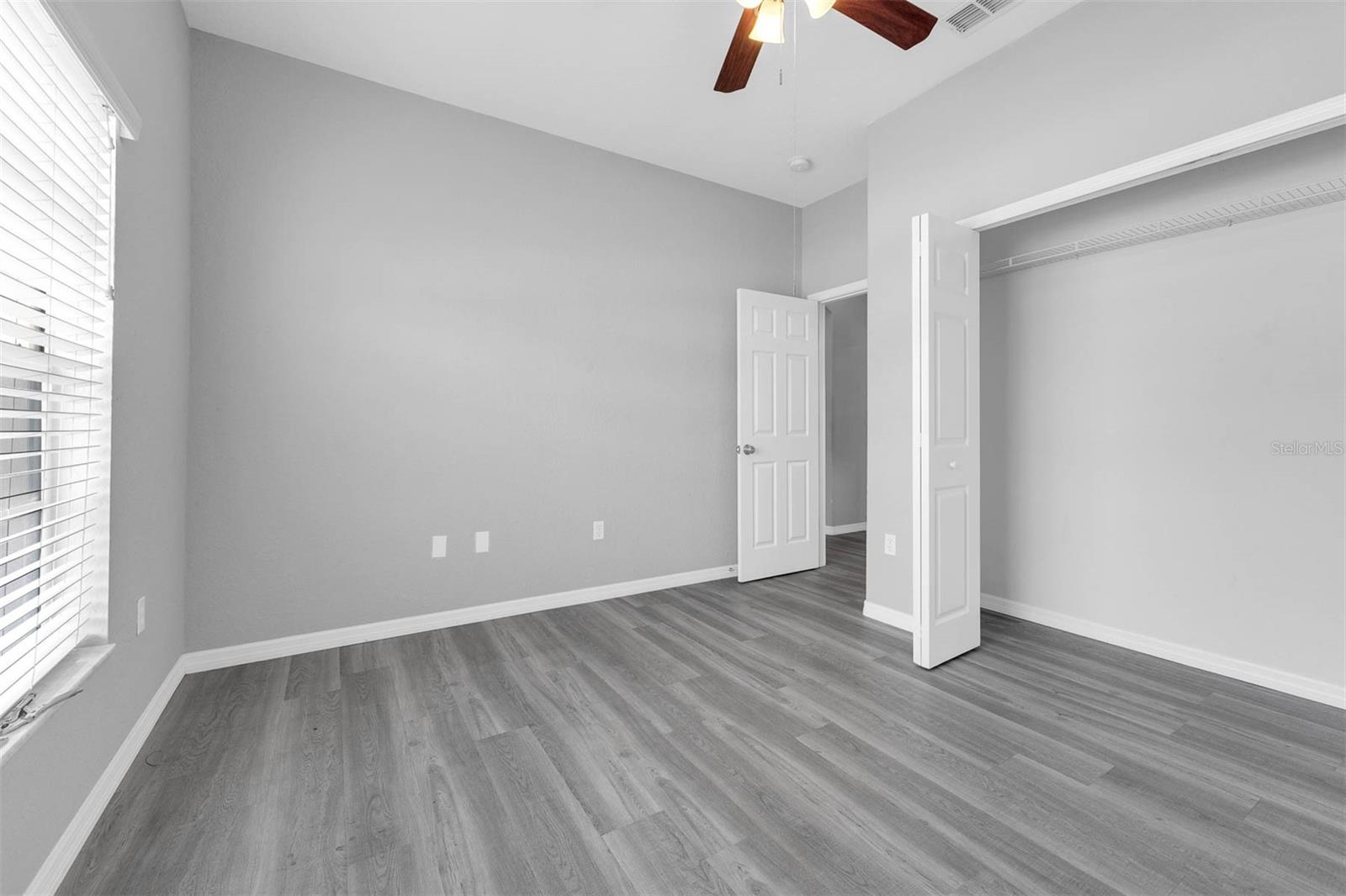 Image 34 of 39 For 3956 Shadowind Way