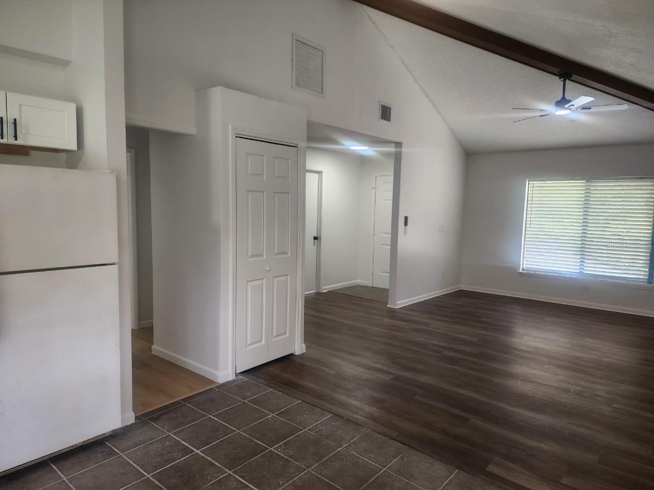 Image 12 of 25 For 431 Geneva Drive