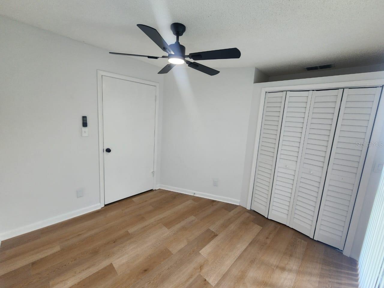 Image 18 of 25 For 431 Geneva Drive