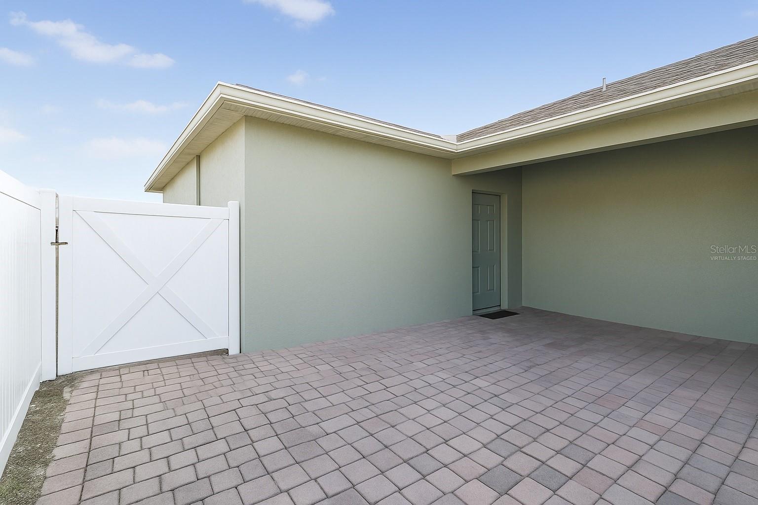 Image 13 of 43 For 15483 Avenue Of The Arbors