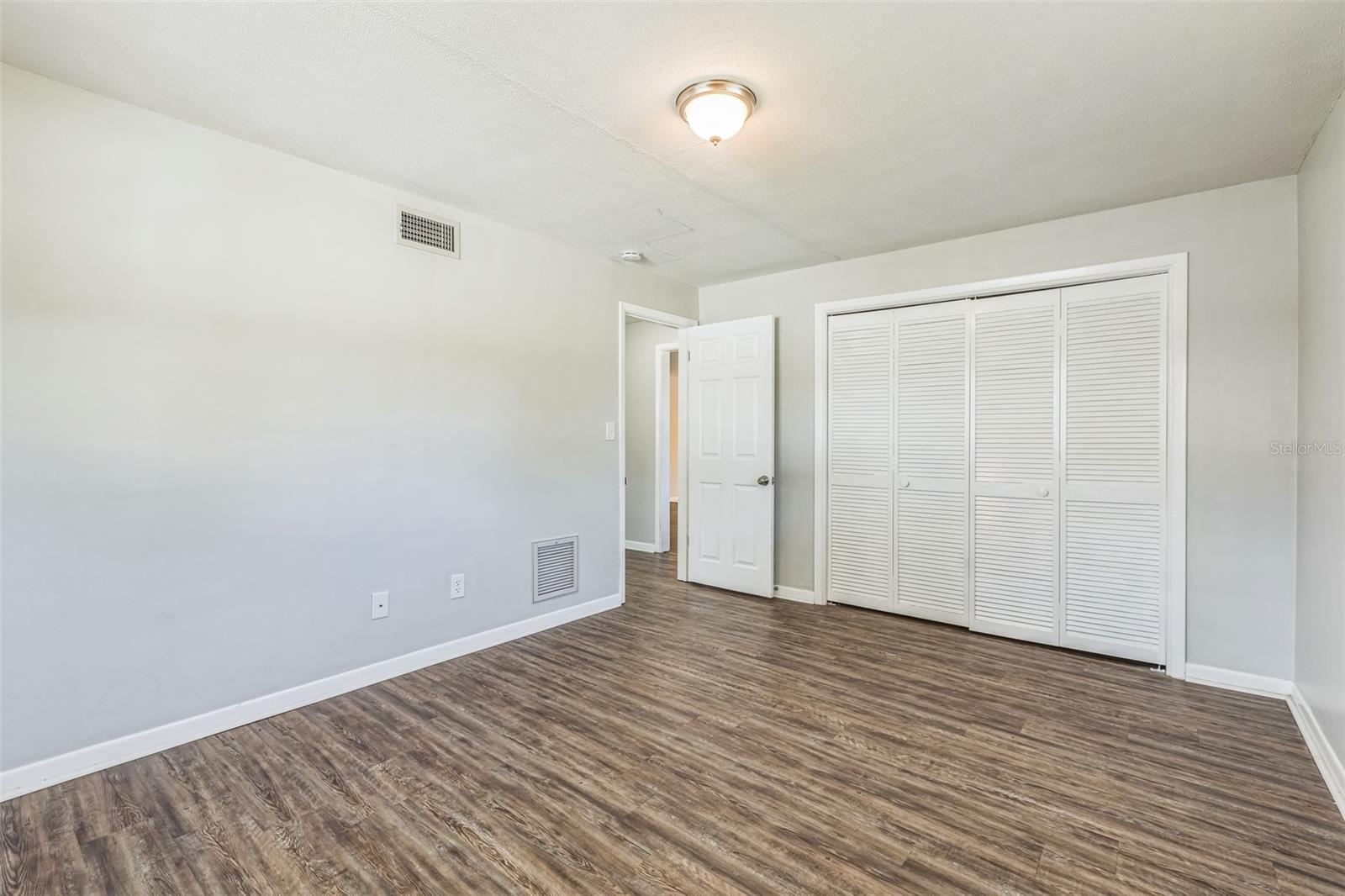 Image 12 of 15 For 1035 Duncan Avenue